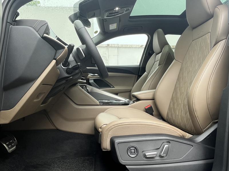 Audi Q5L, 2025 — фото 9 из 12