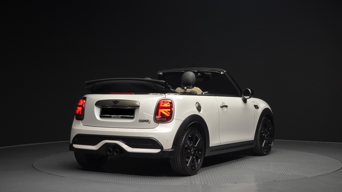 Mini Cooper Convertible, 2023 — фото 2 из 12