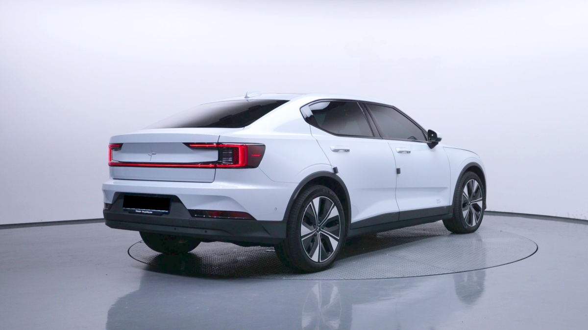 Polestar 2, 2023 — фото 2 из 12