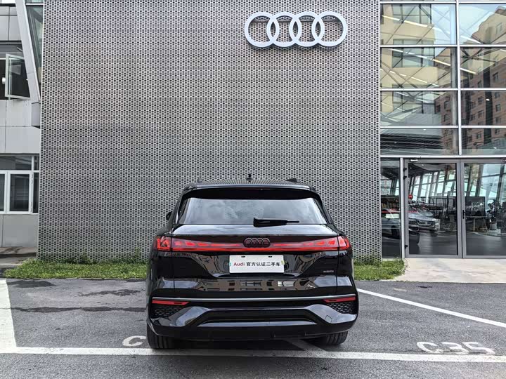 Audi Q6, 2025 — фото 9 из 9