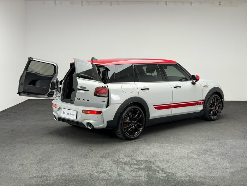 Mini Clubman JCW, 2022 — фото 4 из 11