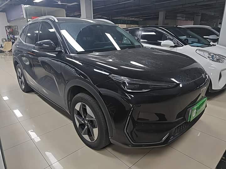 Geely Galaxy E5, 2025 — фото 4 из 9