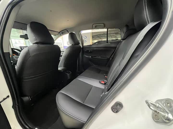 Toyota Yaris L Hatchback, 2022 — фото 7 из 9