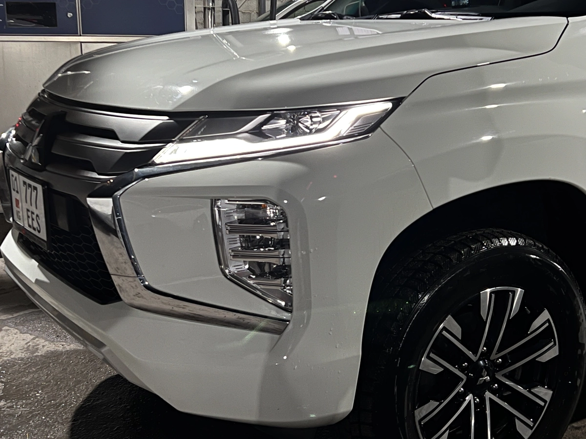 Mitsubishi Montero Sport, 2023 — фото 3 из 12