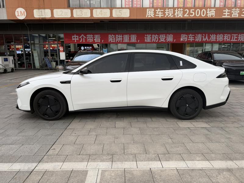 BAIC Arcfox S3, 2026 — фото 3 из 9