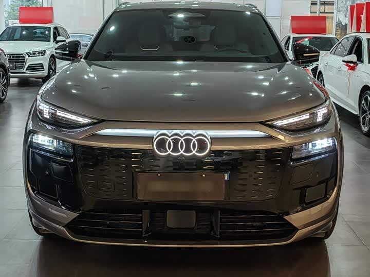 Audi Q6L e-tron, 2025 — фото 3 из 9