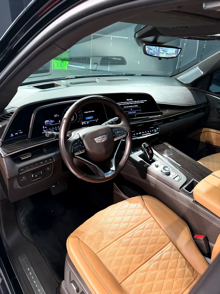 Cadillac Escalade, 2023 — фото 8 из 10