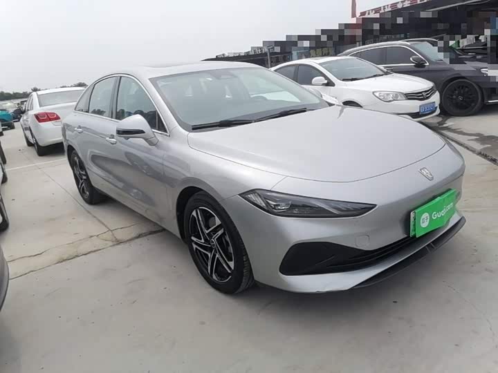 Roewe D7, 2025 — фото 4 из 9