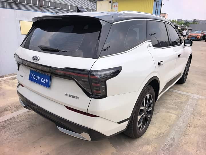 Ford Edge, 2025 — фото 6 из 9