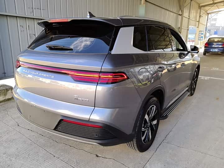 BYD Song Pro Hybrid, 2023 — фото 7 из 9