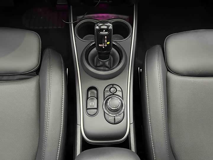 Mini Countryman, 2023 — фото 5 из 9
