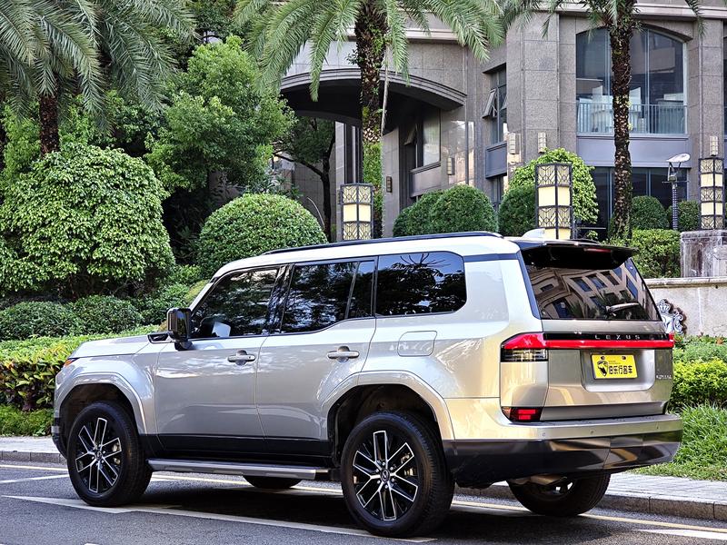 Lexus GX, 2025 — фото 4 из 12