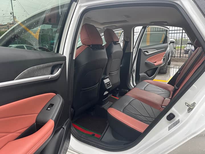 Changan Eado Plus, 2023 — фото 6 из 9