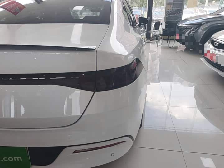 BYD Qin Plus, 2024 — фото 8 из 9