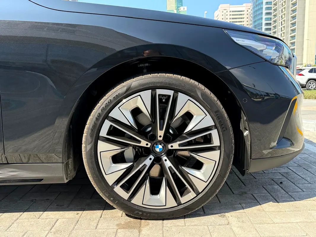 BMW 5-Series, 2027 — фото 3 из 10