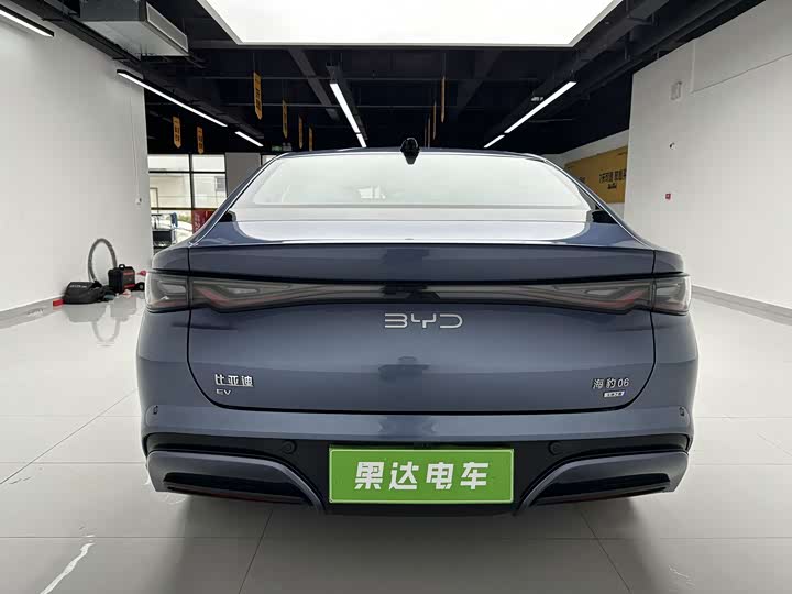 BYD Seal 06 Hybrid/EV, 2025 — фото 8 из 9