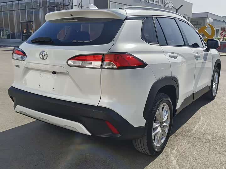 Toyota Corolla Cross, 2023 — фото 7 из 9