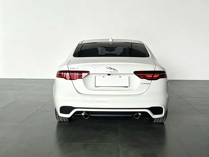 Jaguar XE L, 2023 — фото 5 из 9