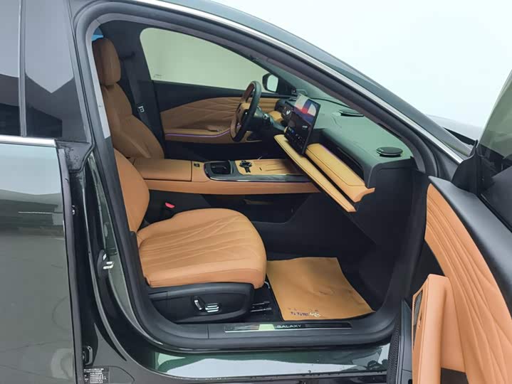 Geely Galaxy Starshine 8 EM-i, 2025 — фото 8 из 9