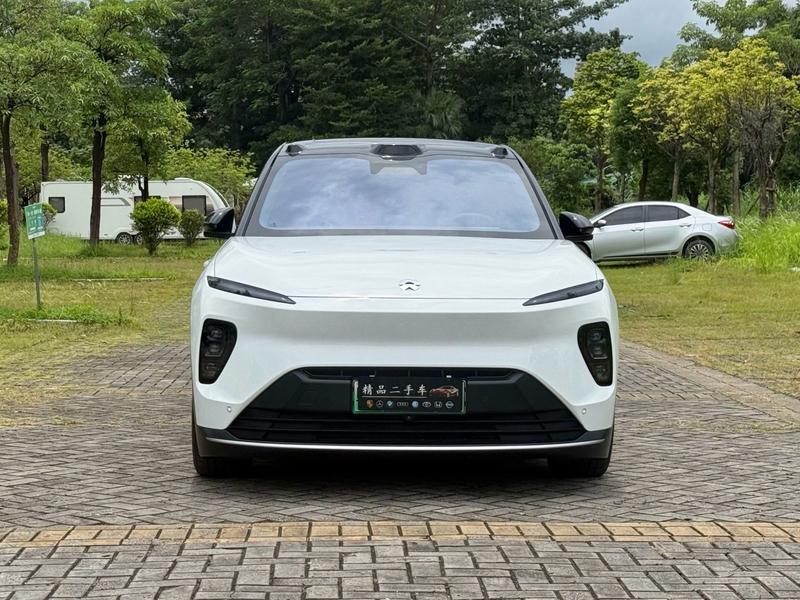 Nio ES8, 2025 — фото 2 из 12