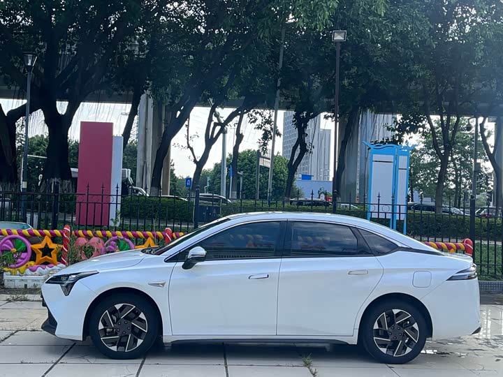 GAC Aion S Plus, 2023 — фото 4 из 9