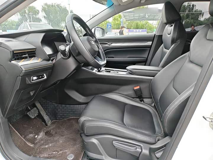 Geely Emgrand L Hi·P Hybrid, 2022 — фото 8 из 9
