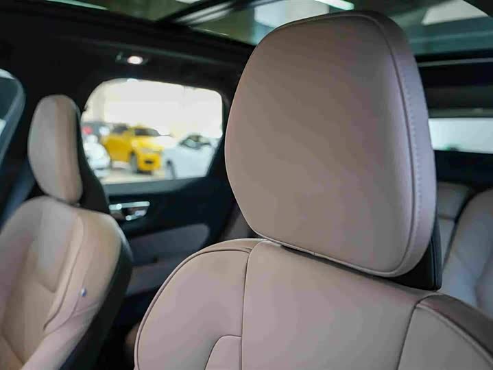 Volvo XC60, 2026 — фото 8 из 9