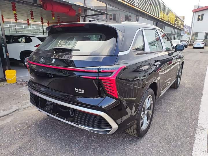 Hongqi HS3 Hybrid, 2026 — фото 7 из 9