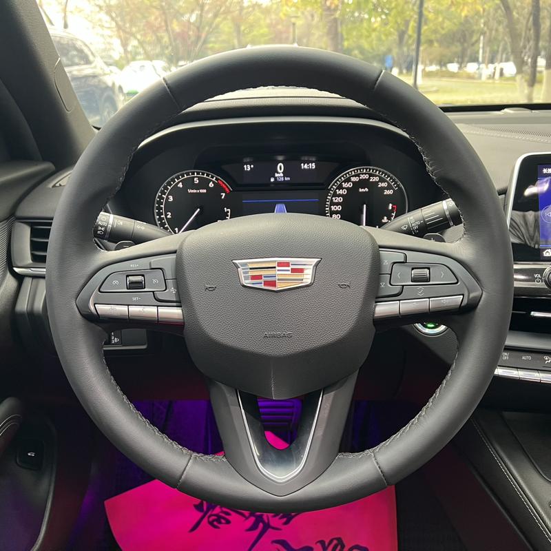 Cadillac CT4, 2022 — фото 9 из 12