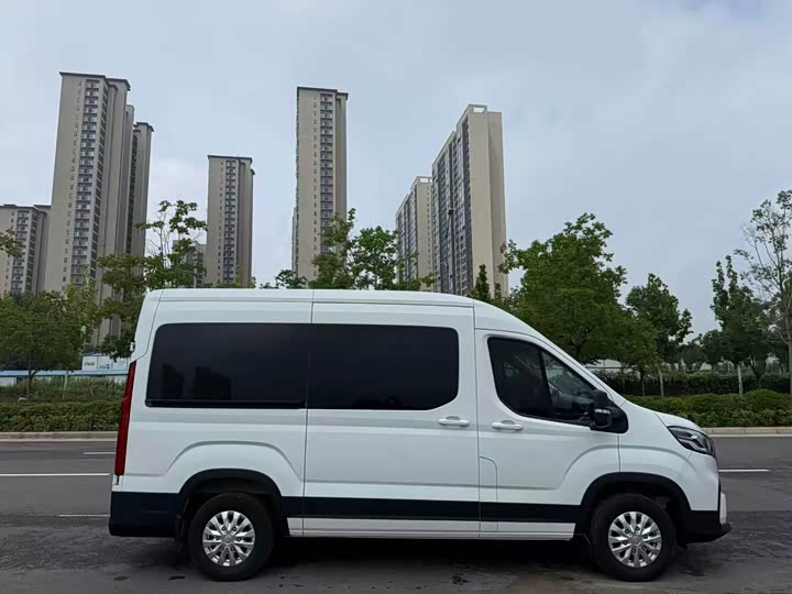 Maxus V90, 2023 — фото 4 из 9