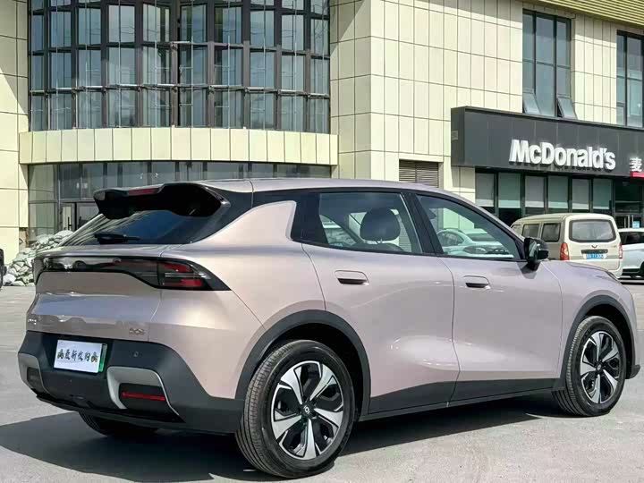 Changan Qiyuan (Nevo) Q05, 2025 — фото 5 из 9