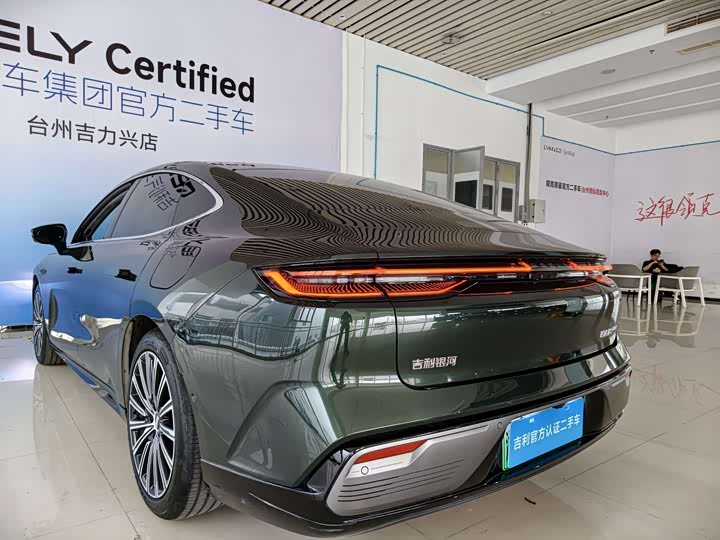 Geely Galaxy Starshine 8 EM-i, 2025 — фото 9 из 9