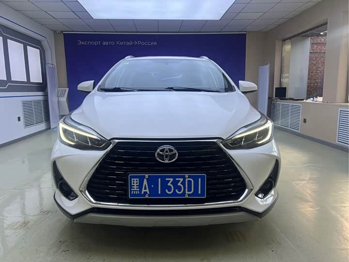 Toyota Yaris L Hatchback, 2022 — фото 2 из 9