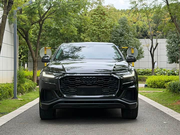 Audi Q8, 2021 — фото 2 из 9