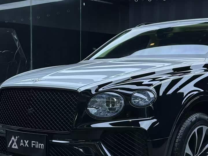 Bentley Bentayga, 2023 — фото 3 из 9