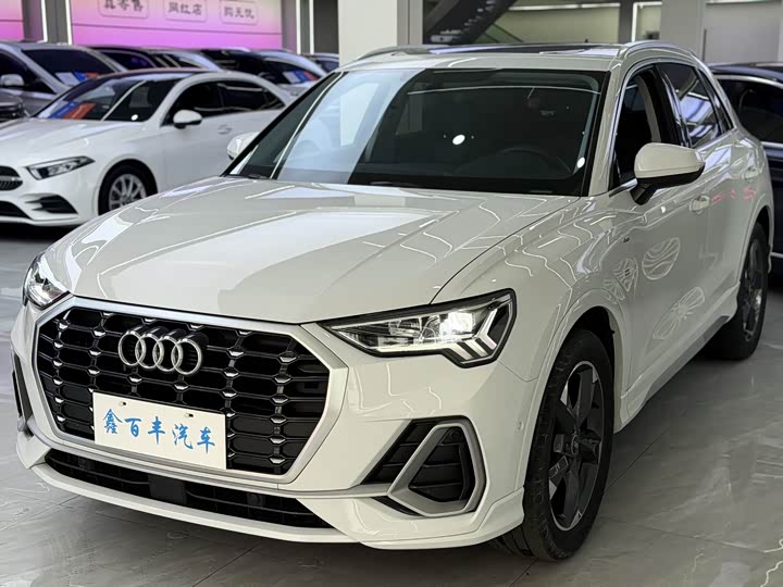 Audi Q3, 2022 — купить в Туле под ключ