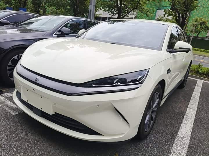 BYD Qin L, 2025 — фото 2 из 9
