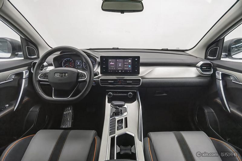 Geely Coolray, 2024 — фото 8 из 12