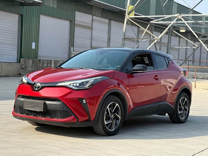 Toyota C-HR, 2022 — купить в Санкт-Петербурге под ключ