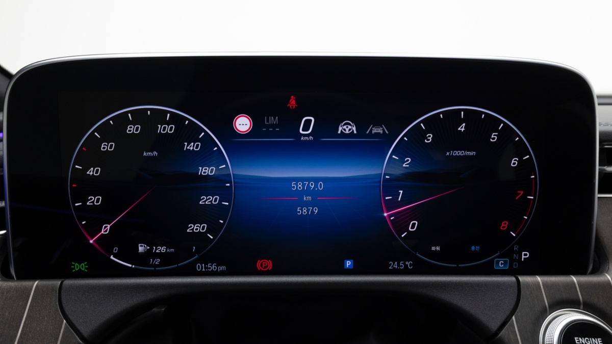 Mercedes-Benz E-Class, 2025 — фото 8 из 12