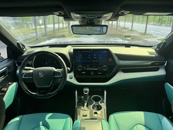 Toyota Crown Kluger, 2023 — фото 6 из 9