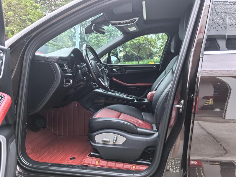 Porsche Macan, 2021 — фото 8 из 10