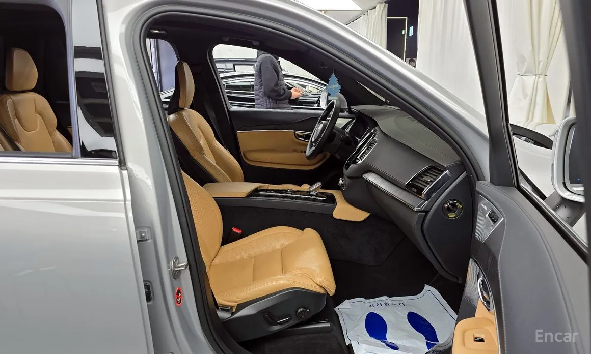 Volvo XC90, 2023 — фото 11 из 12