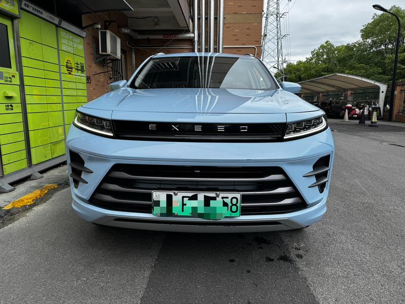 Exeed LX C-DM Hybrid, 2022 — фото 2 из 7