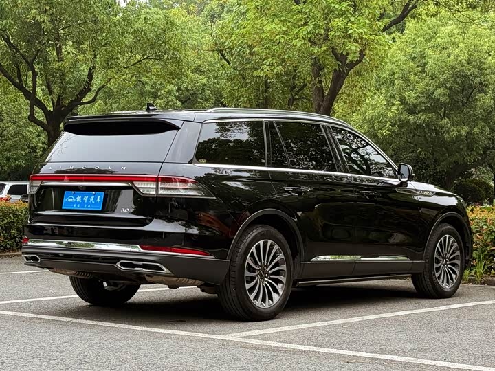 Lincoln Aviator, 2023 — фото 5 из 9