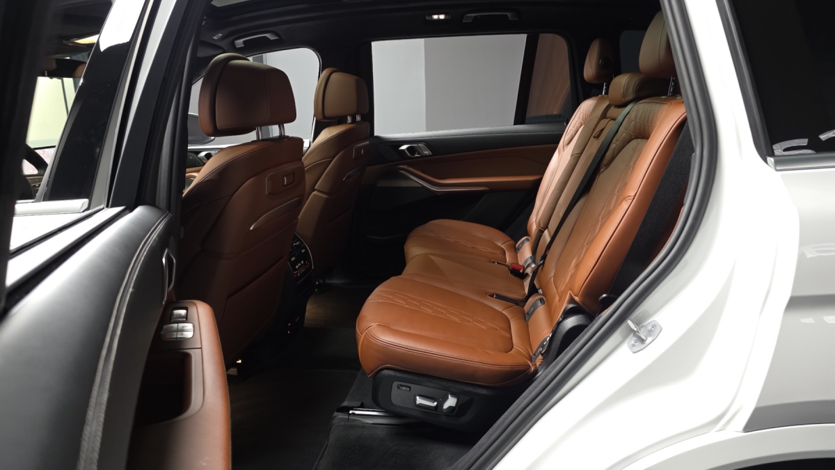 BMW X7, 2025 — фото 11 из 12