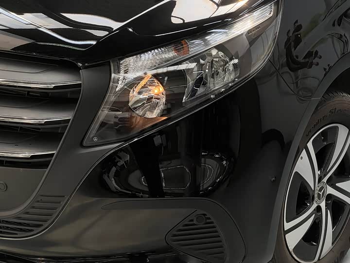 Mercedes-Benz Vito, 2025 — фото 3 из 9