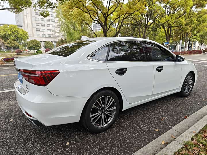 Roewe i6, 2021 — фото 5 из 9