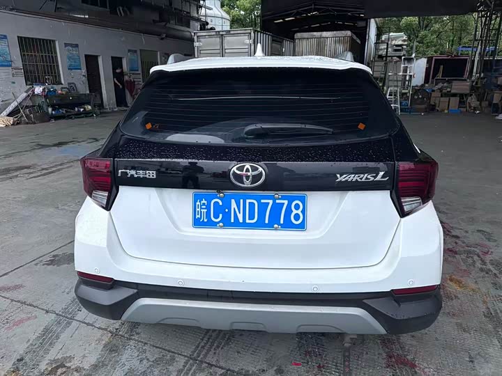 Toyota Yaris L Hatchback, 2022 — фото 5 из 9