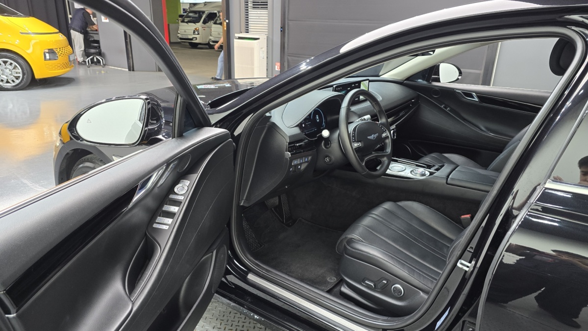 Genesis G80, 2021 — фото 10 из 12